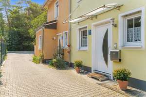 Sonniges Reihenmittelhaus mit Südterrasse! Kurzfristig verfügbar!