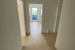 3 Zimmer mit Balkon – Allee der Kosmonauten 200, 12685 Marzahn, Berlin – Vorschaubild 4
