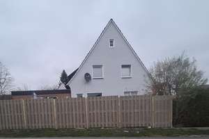 Familienfreundliches modernisiertes Einfamilienhaus in Hüllhorst – Die vollständige Adresse der Immobilie erhältst du vom Anbieter., 32609 Hüllhorst – Vorschaubild 2