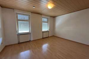 3 Zimmerwohnung im denkmalgeschütztem Haus zu verkaufen