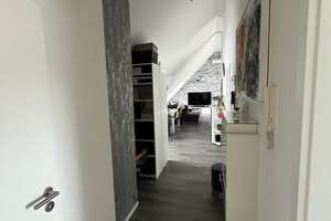 Attraktive 2,5 Zimmerwohnung mit Dachterrasse und Klimaanlage – Aprikosenstr. 25B, 70329 Obertürkheim (Ortsteil), Stuttgart – Vorschaubild 11