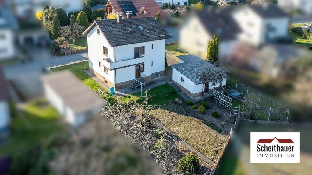 Immobilie in Limbach - Freistehendes Zweifamilienhaus in ruhiger Lage – großes Grundstück & viel Potenzial - Bild 1