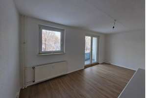 Helle und moderne 2-Zimmer-Wohnung in Magdeburg mit Balkon – Breitscheidstraße 35, 39114 Herrenkrug, Magdeburg – Vorschaubild 4