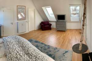 Moderne lichtdurchflutete Maisonette-Wohnung im Dachgeschoss mit Traumblick auf den Fernsehturm – 40223 Bilk, Düsseldorf – Vorschaubild 18