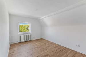Naturnahes Zuhause mit großem Garten und Raum für Ihre Ideen – Die vollständige Adresse der Immobilie erhältst du vom Anbieter., 24145 Gaarden-Süd und Kronsburg, Kiel – Vorschaubild 10