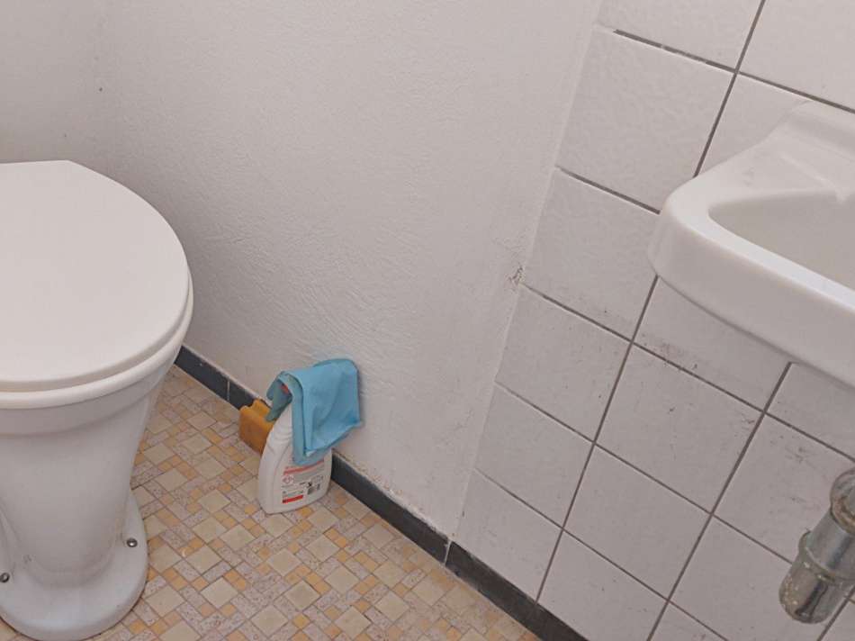 1 - EG - WC