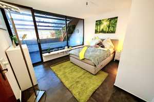 Traumhaft sanierte ca. 300m² Villa mit Einliegerwohnung oder Büro, und großer Garage – Neunkirchen (Kreis) – Vorschaubild 16