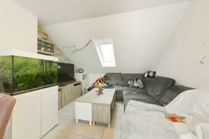 Gemütliche Dachgeschoss Wohnung mit Südbalkon – Die vollständige Adresse der Immobilie erhältst du vom Anbieter., 44319 Wickede, Dortmund – Vorschaubild 2