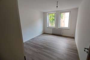 Freundliche, top-sanierte Wohnung II. OG m. Balkon in unmittelb. Parknähe in Essen – Gervinusstraße 54, 45144 Frohnhausen, Essen – Vorschaubild 3
