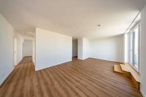 Traumhafte Dachgeschosswohnung mit Fußbodenheizung und zwei Terrassen im Erstbezug – 13599 Haselhorst, Berlin – Vorschaubild 4