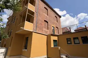 Property thumbnail 9