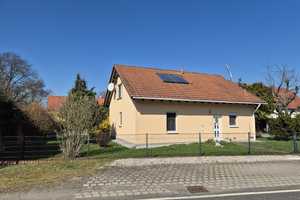 Viel Platz für die ganze Familie! Einfamilienhaus mit gepflegtem Grundstück in Wölkau zu verkaufen! – Zum Kreuzberg 1, 4509 Nordsachsen (Kreis) – Vorschaubild 3