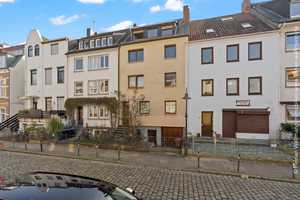 Property thumbnail 2