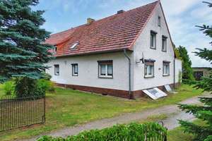 Grundstück mit geräumigen Siedlungshaus in ruhiger Lage – Die vollständige Adresse der Immobilie erhältst du vom Anbieter., 16866 Kyritz – Vorschaubild 2