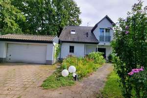 Großes Einfamilienhaus mit Garten & Doppelgarage – Klopstockstraße 1a, 15566 Schöneiche bei Berlin – Vorschaubild 2
