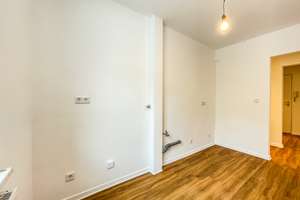 Einziehen & wohlfühlen: Frisch sanierte 2-Zimmer-Wohnung in der Ubbenstraße – Ubbenstraße 16, 30159 Mitte (Ortsteil), Hannover – Vorschaubild 4