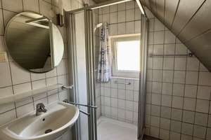 KL-Hohenecken: Freistehendes Zweifamilienhaus mit Doppelgarage, PKW-Stellplätzen und Garten – Die vollständige Adresse der Immobilie erhältst du vom Anbieter., 67661 Hohenecken, Kaiserslautern – Vorschaubild 13