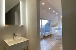 Kernsanierte schöne 3-Zimmer-Wohnung mit Einbauküche und Balkon in Köln