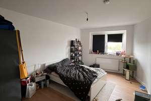 Helle 4-Zimmer Wohnung mit Balkon in Düsseldorf-Düsseltal – Die vollständige Adresse der Immobilie erhältst du vom Anbieter., 40237 Düsseltal, Düsseldorf – Vorschaubild 4