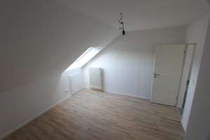 Provisionsfreie 3-Zimmer-Dachgeschosswohnung mit Stellplatz in Braunschweig-Hondelage – Veilchenweg 2, 38108 Hondelage, Braunschweig – Vorschaubild 6
