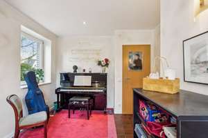 Property thumbnail 8