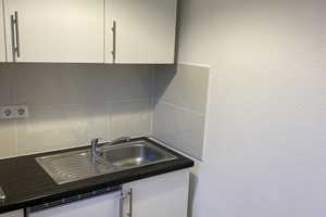 Stilvolle 1-Raum-Wohnung mit Balkon und EBK in Würzburg – Moskauer Ring 18, 97084 Würzburg – Vorschaubild 2