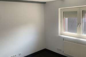 Sanierte Immobilie mit Garten, Garage und Erweiterungsmöglichkeiten – Die vollständige Adresse der Immobilie erhältst du vom Anbieter., 90441 Werderau, Nürnberg – Vorschaubild 4