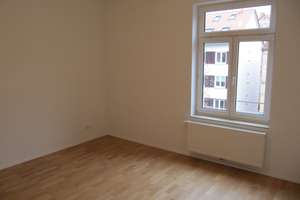 wunderschöne 3-Wohnung mit Balkon im 3. OG in Gründerzeithaus in Stuttgart West – Rotenwaldstraße 1, 70197 Rotebühl, Stuttgart – Vorschaubild 15