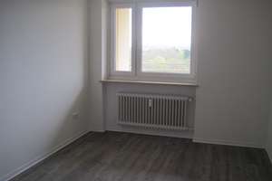 Lust auf Veränderung: frisch renovierte 3-Zimmer-Wohnung – Rheinbergerstr. 23, 85057 Nordwest, Ingolstadt – Vorschaubild 4