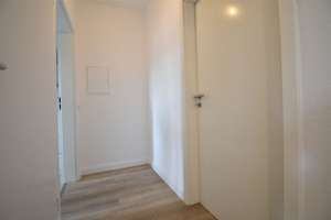 Singles aufgepasst! Renoviertes Apartment in DU-Meiderich – Reinholdstr. 26, 47137 Mittelmeiderich, Duisburg – Vorschaubild 3