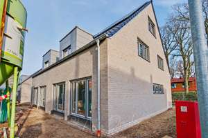 Neu Fertiggestellte Doppelhaushälfte inkl. Grundstück und Carport in Rheine – Die vollständige Adresse der Immobilie erhältst du vom Anbieter., 48432 Rheine – Vorschaubild 4