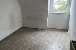 Stadtnah wohnen in Bayreuth: 2-Zimmer-Dachgeschosswohnung – Bismarckstraße 24, 95444 Altstadt, Bayreuth – Vorschaubild 3