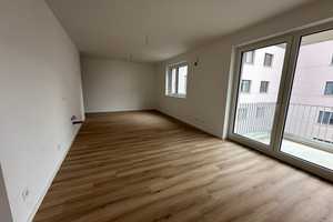NUR MIT WBS 140!! Neubau / Erstbezug 3 Zimmer Wohnung mit Balkon – Anne-Frank-Straße 8, 12524 Berlin – Vorschaubild 4