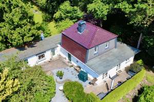 Charmantes Einfamilienhaus mit Remise auf großem Traumgrundstück – Die vollständige Adresse der Immobilie erhältst du vom Anbieter., 42111 Uellendahl-Katernberg, Wuppertal – Vorschaubild 1
