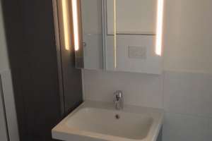 helle 2 Zimmer mit Balkon, Bonn nähe Post, Telekom inkl. Hausmeisterservice – Bernkasteler Straße 1, 53175 Friesdorf, Bonn – Vorschaubild 13
