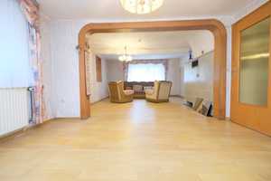 Hofreite mit 7ZKBWC, ehem. Bäckerei, Nebengeb., Scheune, gepfl. Innenhof, 2 Garagen – Kirchstraße 14, 55288 Alzey-Worms (Kreis) – Vorschaubild 3