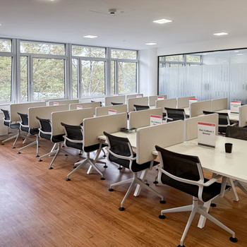 Coworking-Bereich in Regus Theodor-Heuss-Anlage