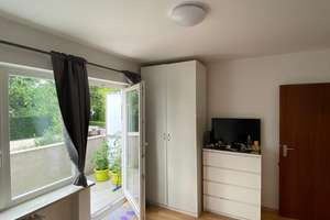 Gepflegte 1-Zimmer-Wohnung mit Balkon und Einbauküche in Solln, München – Sentilostraße 22, 81477 Obersendling, München – Vorschaubild 2