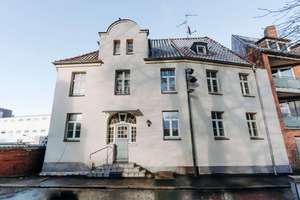 Frei -  2 Zimmer - Lübecker Altstadt mit Blick auf die Petrikirche – Die vollständige Adresse der Immobilie erhältst du vom Anbieter., 23552 Innenstadt, Lübeck – Vorschaubild 2