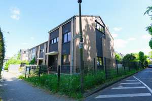 Modernes Wohnwunder mit drei Badezimmern und viel Platz in Bonn! – Die vollständige Adresse der Immobilie erhältst du vom Anbieter., 53229 Pützchen/Bechlinghoven, Bonn – Vorschaubild 43