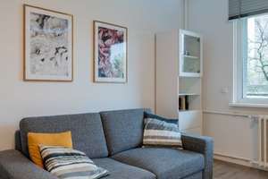 1-Raum-Apartment mit Südbalkon vollmöbliert / fully furnished 1-Room Apartment with sunny balcony – Flensburger Straße 19, 10557 Hansaviertel, Berlin – Vorschaubild 4