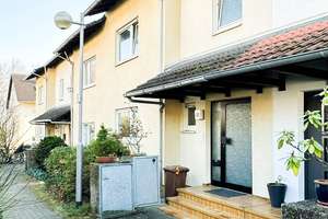 Großzügig geschnittenes 5-Zimmer-Reihenhaus in Niederhöchstadt – Die vollständige Adresse der Immobilie erhältst du vom Anbieter., 65760 Eschborn – Vorschaubild 1