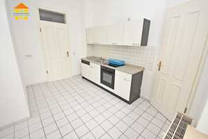 ***Großzügige 3-Zimmer-Wohnungen in schönem Altbau*** – Franz-Mehring-Straße 5, 9112 Chemnitz – Vorschaubild 1