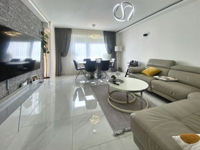 Modernisierte 3-Zimmer-Erdgeschosswohnung mit sonniger Süd-Loggia in Hürth-Kendenich