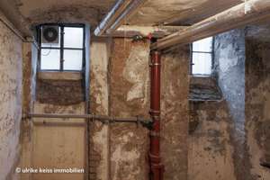 Lebendiges Stadtleben im Herzen des Domviertels! Dielenböden, Balkon, Wohnküche!  Baudenkmal! – Die vollständige Adresse der Immobilie erhältst du vom Anbieter., 86152 Innenstadt. St. Ulrich-Dom, Augsburg – Vorschaubild 7
