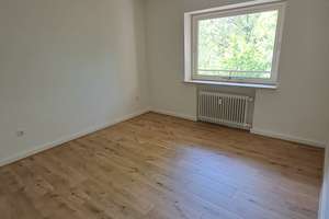 Alltagstaugliche 3-Zimmer-Wohnung mit Balkon in Hamburg-Eppendorf – Die vollständige Adresse der Immobilie erhältst du vom Anbieter., 20249 Eppendorf, Hamburg – Vorschaubild 4