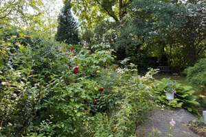 Architektenhaus mit großem Garten in begehrter Wohnlage von Hamburg-Poppenbüttel – Die vollständige Adresse der Immobilie erhältst du vom Anbieter., 22399 Poppenbüttel, Hamburg – Vorschaubild 3