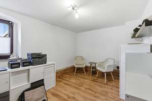 Property thumbnail 8