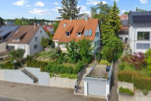 zentrale Lage - nach Süden ausgerichtet 
vermietete Doppelhaushälfte 