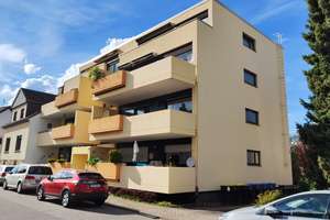 Helle 3-Zimmer Wohnung mit großem Süd-Balkon und Garage in Dudweiler Süd; von Privat